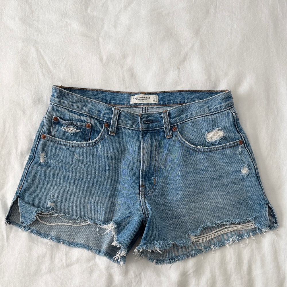 Abercrombie & Fitch Boyfriend Short Mid Rise